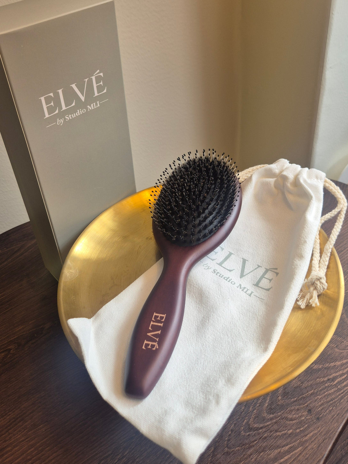 ELVÉ Signature Luxe Hairbrush